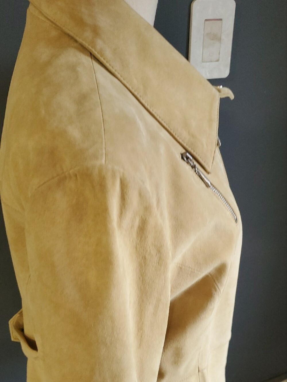 Women’s Tan Suede Moto  Zip-Front Leather Jacket - Picture 7 of 17